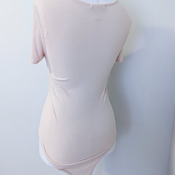 Dusty Pastel Pink Bodysuit Womens Ribbed T-Shirt V-Neck Bodycon Spring Size M - Picture 3 of 7